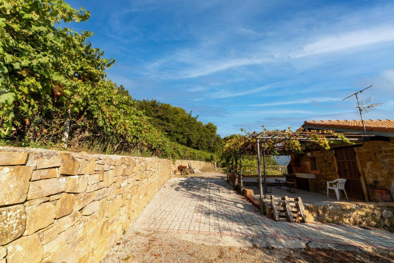 Casetta Mari Immersa In Un Vigneto Dolceacqua Εξωτερικό φωτογραφία