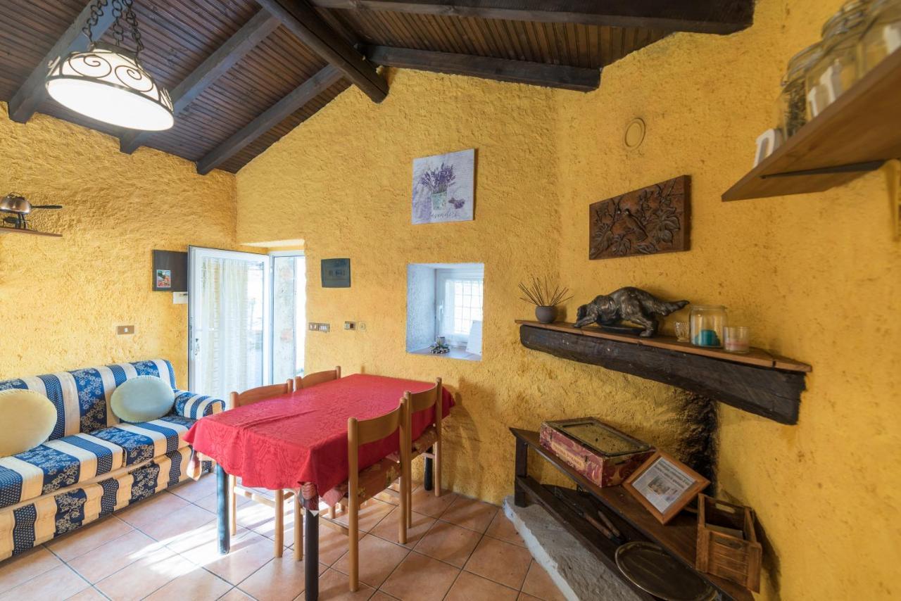 Casetta Mari Immersa In Un Vigneto Dolceacqua Εξωτερικό φωτογραφία